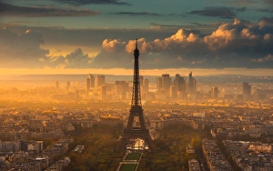 Sunset in Paris at tour montparnasse