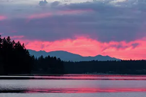 Sunset, Port Orchard Narrows, Olympic Mountains, Puget Sound, Washington State, USA Sunset, Port Orchard Narrows, Olympic Mountains, Puget Sound, Washington State, USA