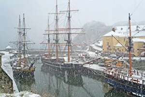 Images Dated 25th November 2005: Tall sailing ships in Charlestown harbor England