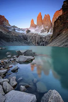 Travel imagery/travel destinations torres del paine national park chile/towers alpenglow Travel imagery/travel destinations torres del paine national park chile/towers alpenglow