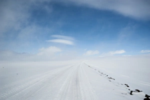Tyre tracks in the snow, winter landscape, Vatnajoekull Glacier, Icelandic Highlands Tyre tracks in the snow, winter landscape, Vatnajoekull Glacier, Icelandic Highlands