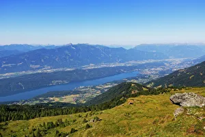 View from the Millstatt Alps over Lake Millstatt, Millstatter Alpe massif, Central Eastern Alps, Millstatt am See View from the Millstatt Alps over Lake Millstatt, Millstatter Alpe massif, Central Eastern Alps, Millstatt am See