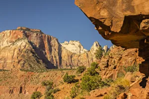 Watchman mountain formation, Zion National Park, Utah, USA Watchman mountain formation, Zion National Park, Utah, USA