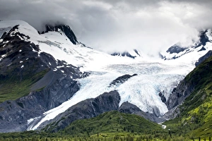 Worthington Glacier in the Chugach Mountains, near Valdez, Alaska, United States Worthington Glacier in the Chugach Mountains, near Valdez, Alaska, United States