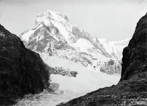 Trans-Antarctic Expedition Prints: Mountain and glacier print, Geer Buttress and Hooke Glacier