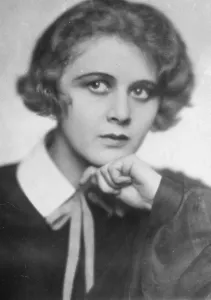 Prints of Mme Elsie Altmann Loos, Austrian operatic star. 24 January 1925 Opera Prints: Mme Elsie Altmann Loos Print
