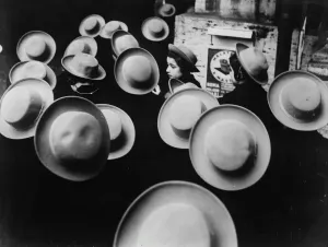 Abstract Pattern Design Prints: Hat Pattern! This abstract pattern of flying saucer-like shapes is made up by a