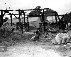 Bomb damage at Alexanders Farm, Eynsford, Kent 30th September 1940 Bomb damage at Alexanders Farm, Eynsford, Kent 30th September 1940
