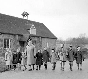 Images Dated 7th April 2000: Leaving Stansted school in Kent. The smallest village school in the country. Mrs