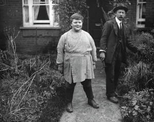Maurice Pluthero, the fat boy of Petersham. 11 November 1916 Maurice Pluthero, the fat boy of Petersham. 11 November 1916