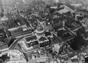 Paris as seen from the air. Showing the Pantheon. 1 November 1928 Paris as seen from the air. Showing the Pantheon. 1 November 1928