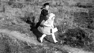 Spain Royal Childrens Christmas Outing The Prince of the Asturias and the Infanta Spain Royal Childrens Christmas Outing The Prince of the Asturias and the Infanta