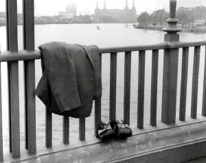 The tidy end of Mr X..... A jacket and shoes - on Vauxhall Bridge The tidy end of Mr X..... A jacket and shoes - on Vauxhall Bridge