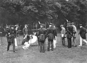 The Woodmen of Arden and the Royal Company of Archers: The contest in the archery field The Woodmen of Arden and the Royal Company of Archers: The contest in the archery field
