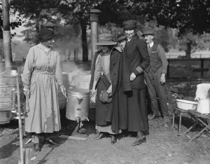 At the Y M C A canteen in Hyde Park Left to right, Mrs Stapleton Cotton, Lady Alastir Innes Ker At the Y M C A canteen in Hyde Park Left to right, Mrs Stapleton Cotton, Lady Alastir Innes Ker