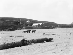 Church Cove, Gunwalloe, Cornwall. Probably early 1900s Church Cove, Gunwalloe, Cornwall. Probably early 1900s