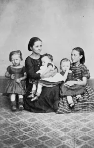 Five little girls, Polperro, Cornwall. 1860-1870s Five little girls, Polperro, Cornwall. 1860-1870s