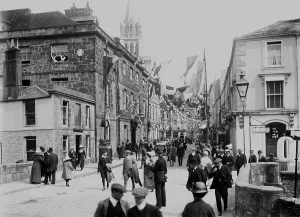 Lower Lemon Street, Truro, Cornwall. Probably 1911 Lower Lemon Street, Truro, Cornwall. Probably 1911