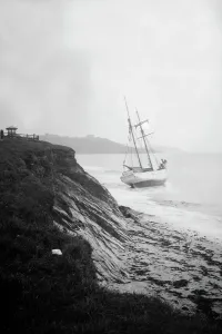 Wreck of the Loustic Print, Gyllyngvase Beach