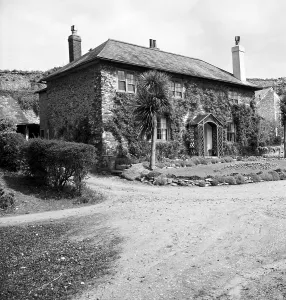 Front view of Empacombe House, Mount Edgcumbe estate, Maker, Cornwall. 1962 Front view of Empacombe House, Mount Edgcumbe estate, Maker, Cornwall. 1962