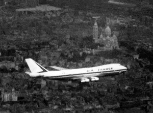 An Air France Boeing 747 make first flight over Paris, Montmartre An Air France Boeing 747 make first flight over Paris, Montmartre