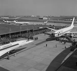 Images Dated 1st September 1972: Airbus-A300-Concorde