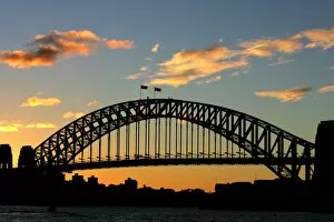 Images Dated 1st June 2005: Australia-Tourism-Harbour Bridge