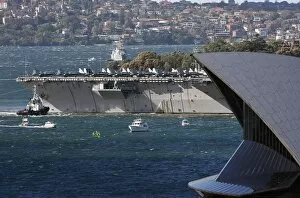 Images Dated 5th July 2007: Australia-Us-Navy-Kitty Hawk