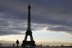 Eiffel Tower Early Morning During Sunrise Eiffel Tower Early Morning During Sunrise