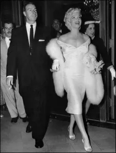 Marilyn Monroe with her husband Joe DiMaggio Marilyn Monroe with her husband Joe DiMaggio