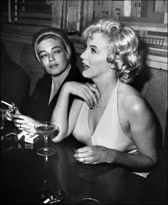 Simone Signoret and American star Marilyn Monroe Simone Signoret and American star Marilyn Monroe