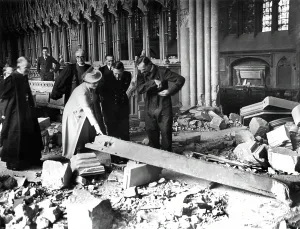 Prints of XRE1873070 Queen Mother Elizabeth and King George VI by Unknown photographer Royalty Prints: Queen Mother Elizabeth and King George VI Print