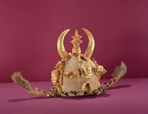 Related Images Collection: Asante helmet worn by officials, from Ghana (gold and animal skin)