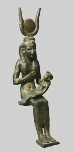 Bronze statue of the Egyptian goddess (bronze) Bronze statue of the Egyptian goddess (bronze)