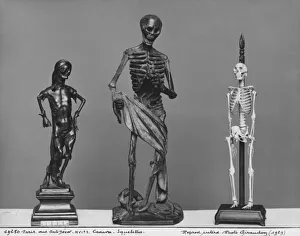 Corpse, skeletons (wood & bronze) (b/w photo) Corpse, skeletons (wood & bronze) (b/w photo)