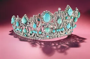 Diadem, gift of Napoleon I (1769-1821) to Marie Louise (1791-1847 Diadem, gift of Napoleon I (1769-1821) to Marie Louise (1791-1847
