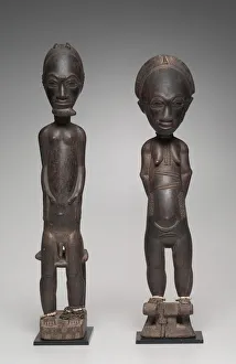 Figure pair, late 1800s to early 1900s (wood, beads) (see also CVL 499795 & CVL 499796) Figure pair, late 1800s to early 1900s (wood, beads) (see also CVL 499795 & CVL 499796)