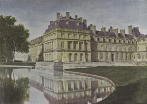 Fontainebleau, Cour de la Fontaine (coloured photo) Fontainebleau, Cour de la Fontaine (coloured photo)