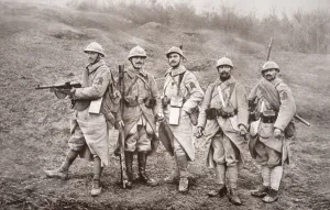 French WWI infantry with weapons, 1918 (b/w photo) French WWI infantry with weapons, 1918 (b/w photo)