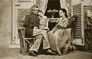 General E. O. C. Ord with his Wife and Daughter, 1861-65 (b/w photo) General E. O. C. Ord with his Wife and Daughter, 1861-65 (b/w photo)