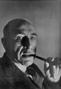 Harry Price (b/w photo) Harry Price (b/w photo)
