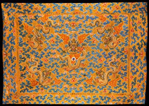 Kang Collection: A kang cover of yellow facecloth, with five dragons in gilt thread among clouds