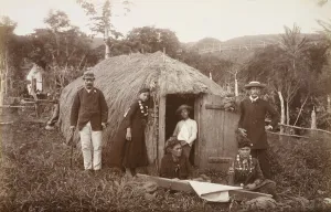 Making Tappa (native cloth), 1890s (sepia photo) Making Tappa (native cloth), 1890s (sepia photo)