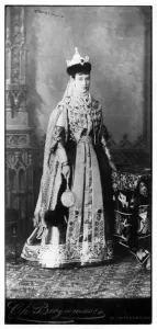 Maria Feodorovna wearing traditional Russian dress, c.1860s (b/w photo) Maria Feodorovna wearing traditional Russian dress, c.1860s (b/w photo)