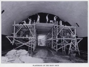 Mersey Tunnel: Plastering of the Main Arch (b/w photo) Mersey Tunnel: Plastering of the Main Arch (b/w photo)