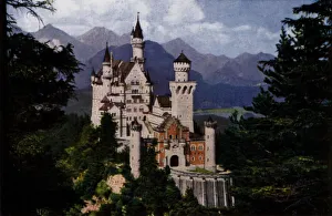 Neuschwanstein Castle (photo) Neuschwanstein Castle (photo)