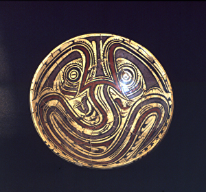 Pedestal plate, Early Cocle phase, 700-800 AD (ceramic) Pedestal plate, Early Cocle phase, 700-800 AD (ceramic)