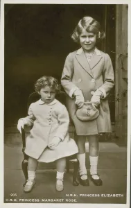 Princess Elizabeth and Princess Margaret (b/w photo) Princess Elizabeth and Princess Margaret (b/w photo)
