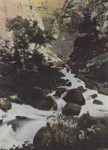 Source de la Sorgue a la Fontaine de Vaucluse (coloured photo) Source de la Sorgue a la Fontaine de Vaucluse (coloured photo)