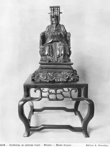 Statuette of Confucius (551-479 BC) as a Mandarin, Qing Dynasty (1644-1912) (bronze) Statuette of Confucius (551-479 BC) as a Mandarin, Qing Dynasty (1644-1912) (bronze)